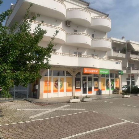 Apartments Nevistic Podstrana Exterior photo