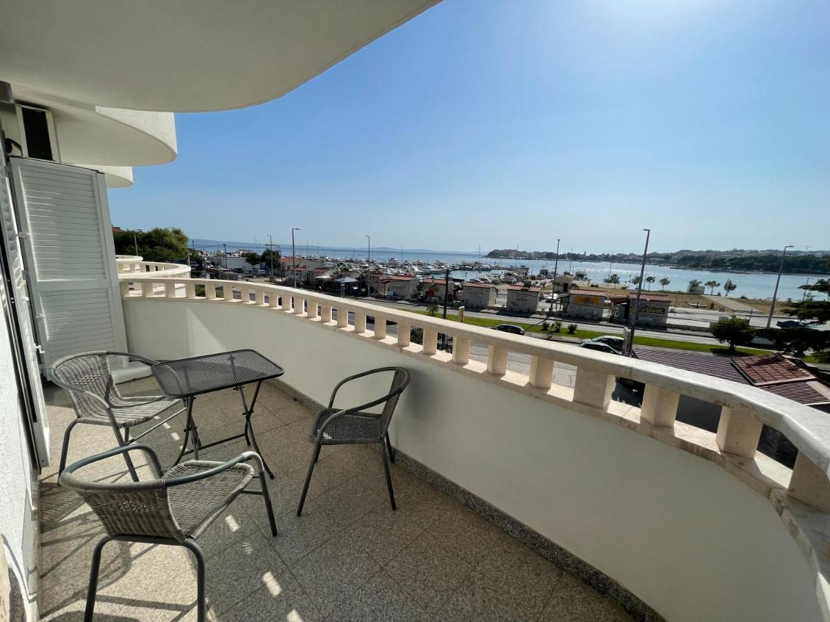 Apartments Nevistic Podstrana Exterior photo